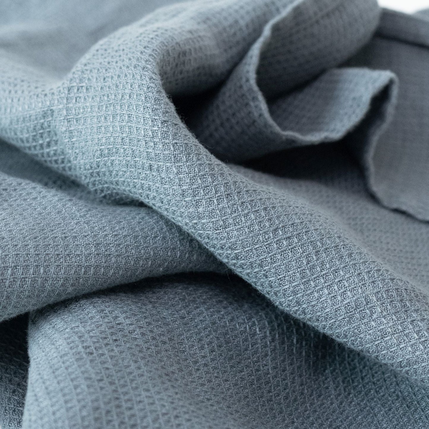 Linen Fine Waffle Towel 100 x 140 cm